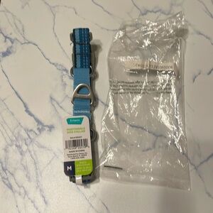 NWT’s medium martingale Frisco dog collar distributed Chewy, dark & light blue